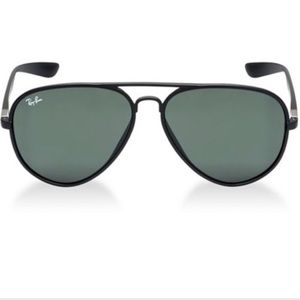 Ray-Ban Aviator Liteforce RB4180 Black / Used